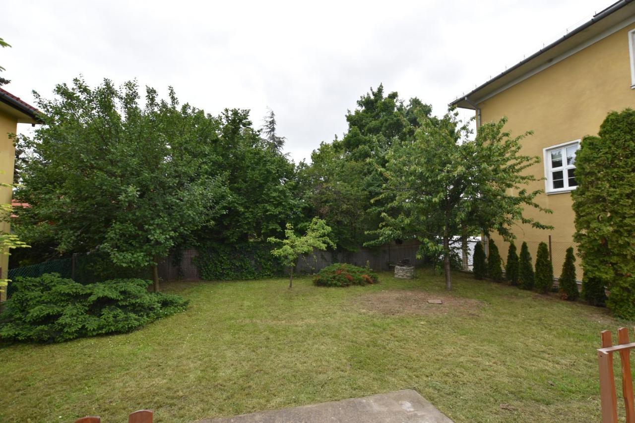 Borsi Apartman Balatonalmadi Exterior photo